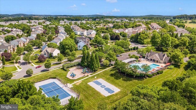 Building Photo - 3907 Braveheart Cir