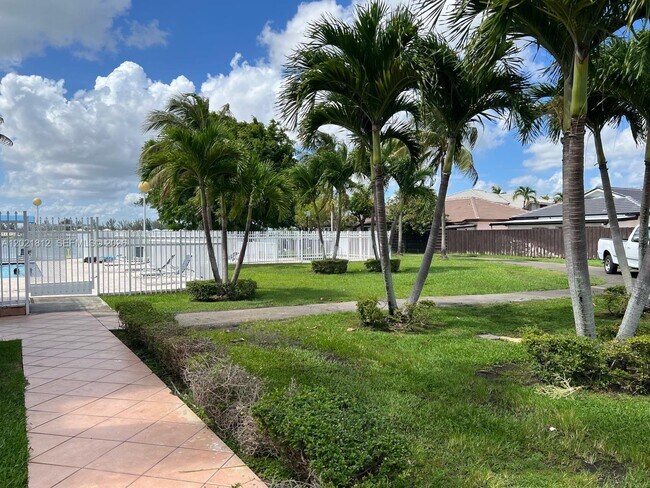 Building Photo - 1132 NW 125th Path