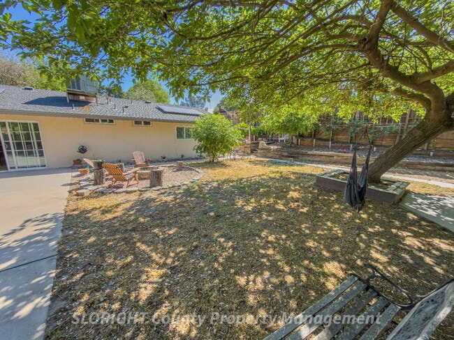 Building Photo - AVAILABLE MAY - Atascadero Home with Backyard Oasis + Bonus Office
