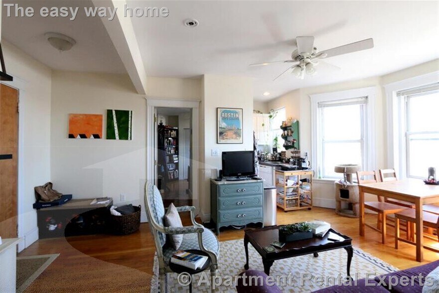 Building Photo - 331 Harvard St