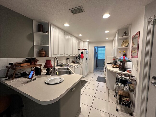 Building Photo - 7896 Farina Ct