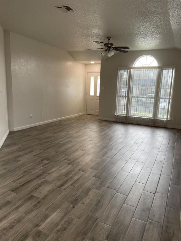 Building Photo - 2211 Garrett Dr