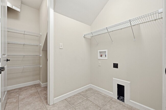 Building Photo - 4256 Skipjack Cove