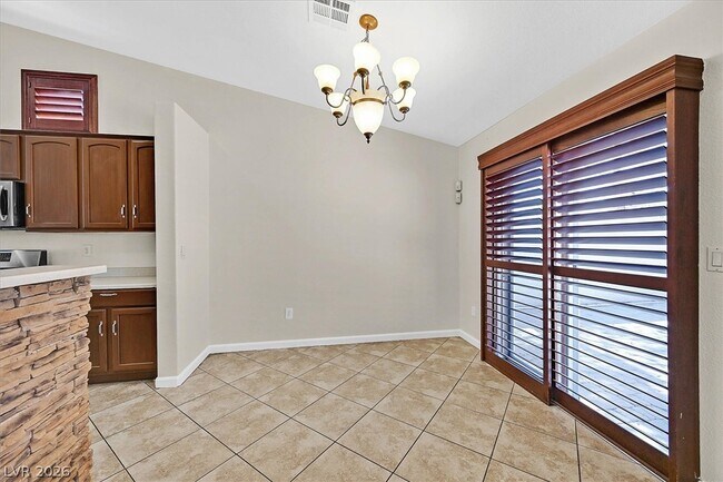 Building Photo - 5840 Coconut Creek St