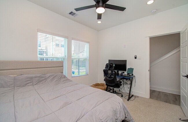 Building Photo - 8325 Springwood Crk Ln
