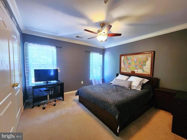 Building Photo - 8008 Race Horse Ln
