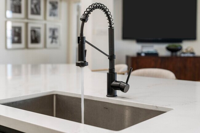 Building Photo - 3011 Manchester Cove