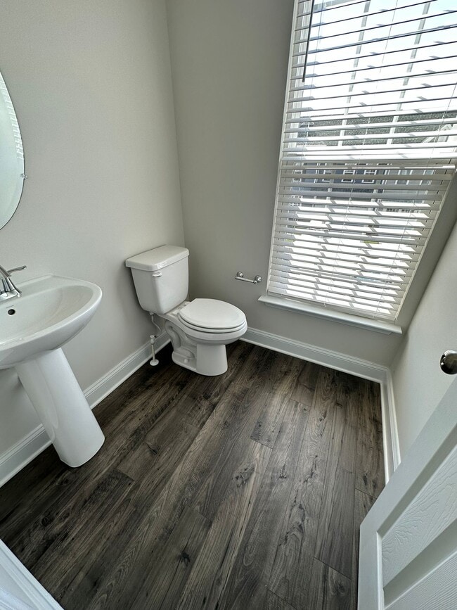 Building Photo - 409 Randolph Vw Dr