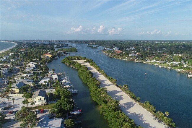 Building Photo - 101 Avenida De Bahia