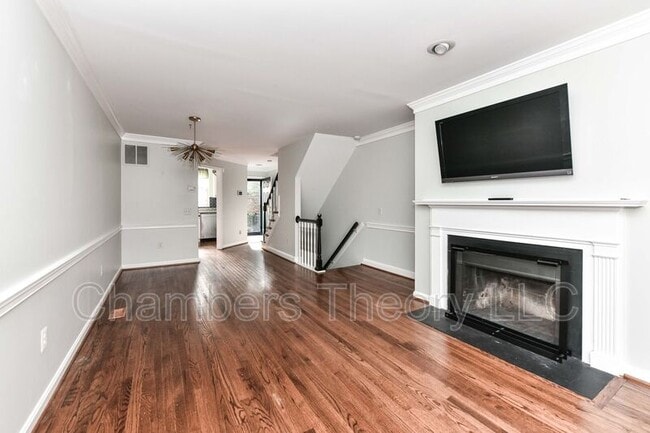 Building Photo - 1121 Portner Rd