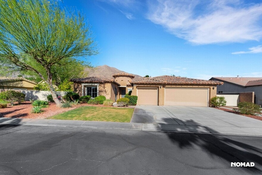 Building Photo - 3853 Mira Arena