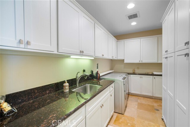 Building Photo - 6 Pacific Vista