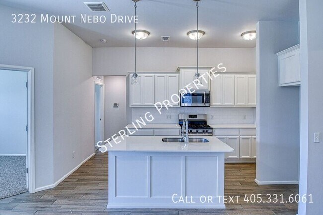 Building Photo - 3232 Mt Nebo Dr