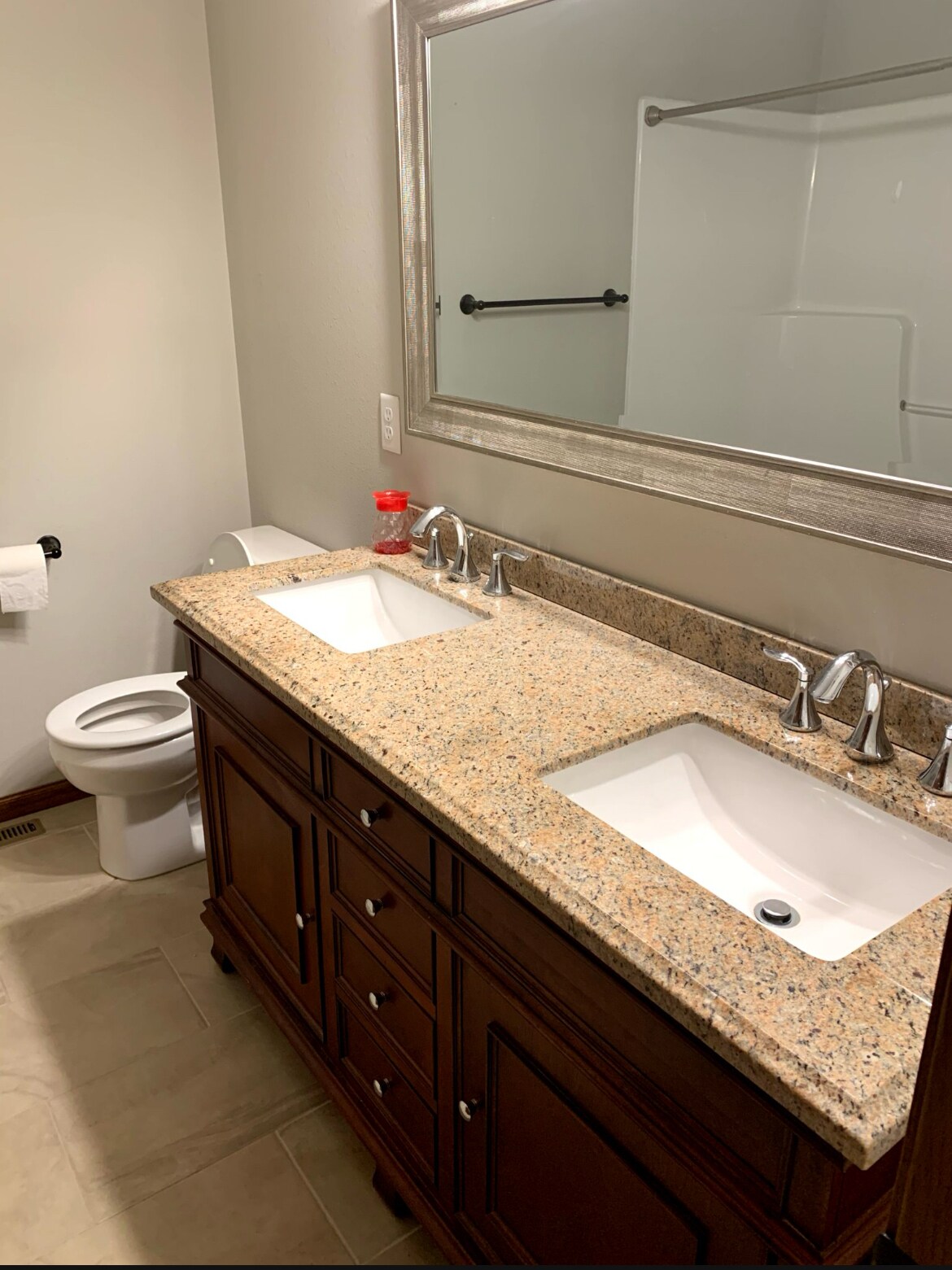 Master bath - 301 Grovebrook Ct