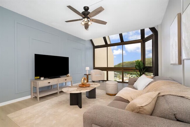 Building Photo - 531 Hahaione St