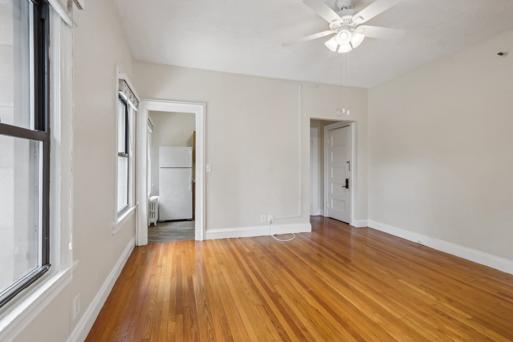 Building Photo - 1402 Beacon St
