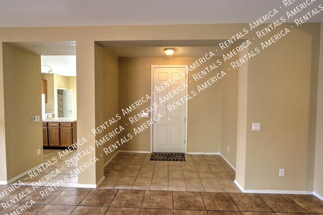 Building Photo - 3647 E Mecate Rd