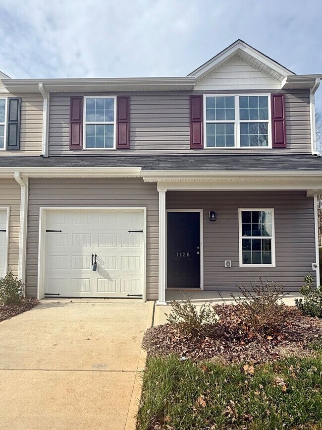 Building Photo - Two bedroom, 2.5 bath townhome in Ridge Creek, Whitsett-MOVE in special!!!