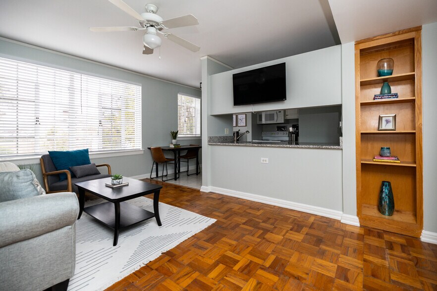 Building Photo - 1700 N Elm St