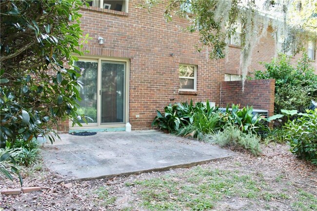 Building Photo - 800 Mallery St