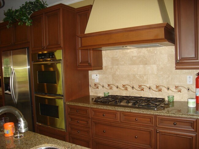 Building Photo - Gorgeous La Costa Executive Home – 5 Bed /...