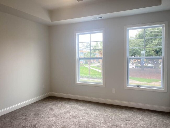 Building Photo - 793 Moen Pl