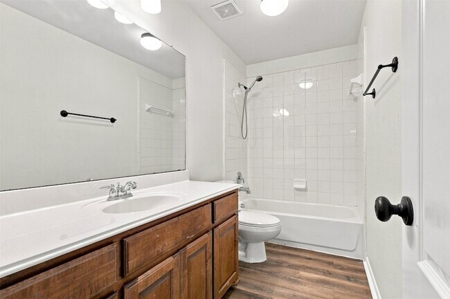 Building Photo - 3403 Oakleigh Ln