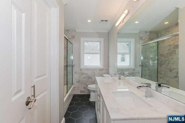 Building Photo - 24 Henry Pl