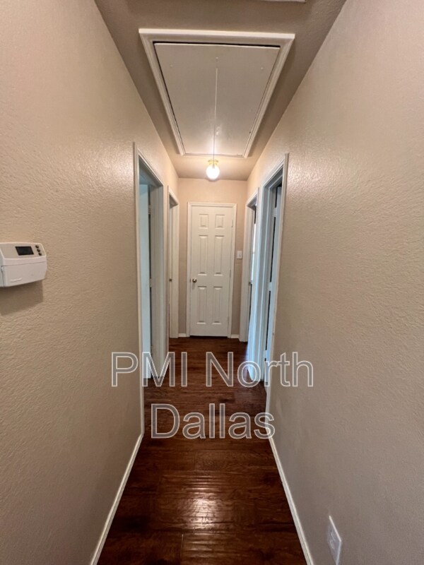 Building Photo - 5812 White Pine Dr