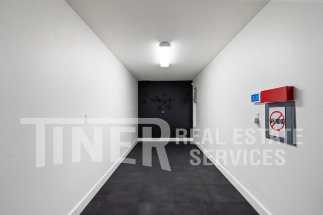 Building Photo - 785 Alloy Ct