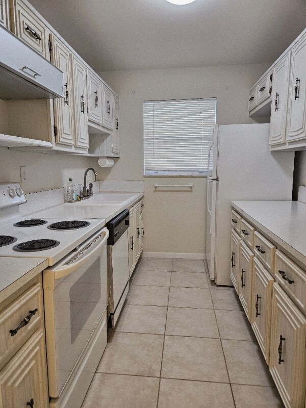 Building Photo - 277 W High Point Ct