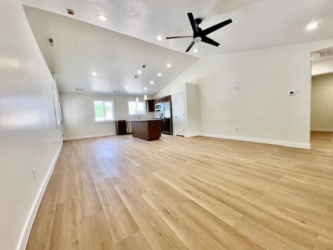 Building Photo - Brand New 3 bedroom- 2 bath Single Family ...