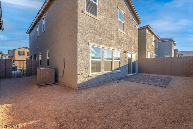 Building Photo - 9256 Innot Ave