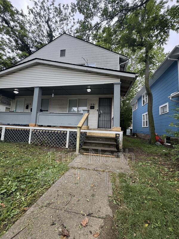 Building Photo - 1221 E Twentieth Avenue