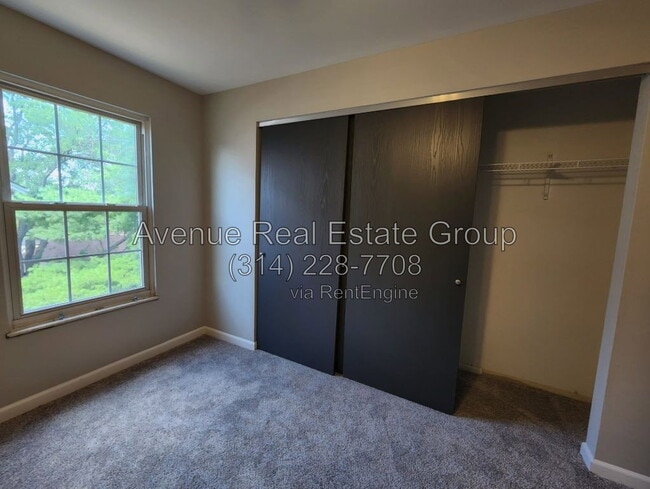 Building Photo - 708 Ridgeside Dr