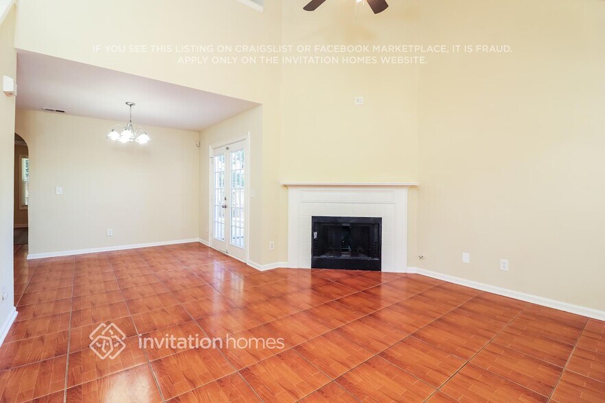 Building Photo - 145 Stoneforest Dr