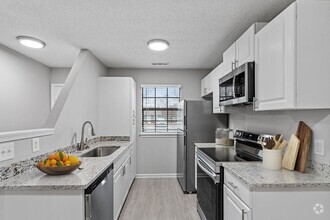Building Photo - **COMING SOON**Luxurious 2 bed/2-bath apar...