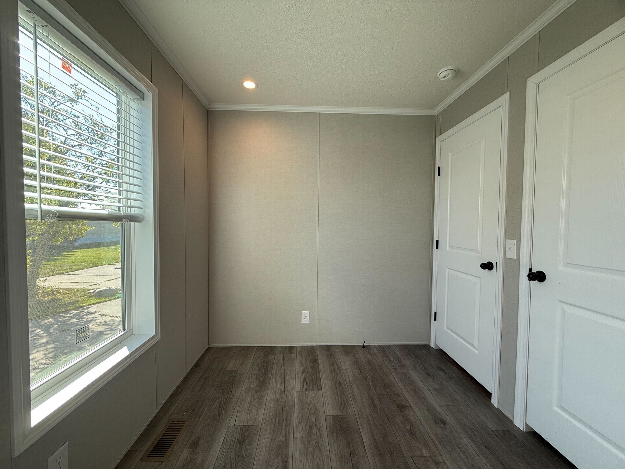 Building Photo - 29649 Cambridge Ct