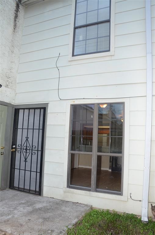 Building Photo - 8720 Village of Fondren