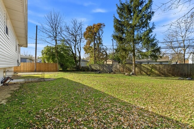 Building Photo - 6479 Karl Rd