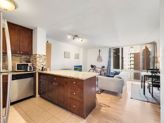 Building Photo - 950 25th St NW