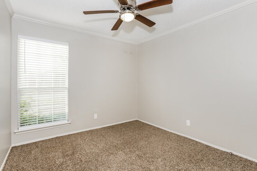 Building Photo - 4326 Walsh Ln