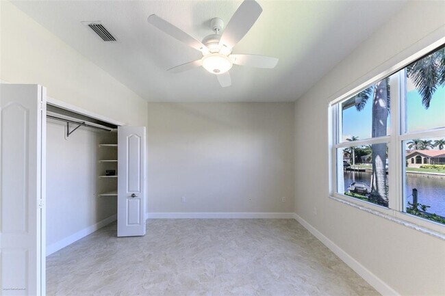Building Photo - 566 Port Bendres Dr