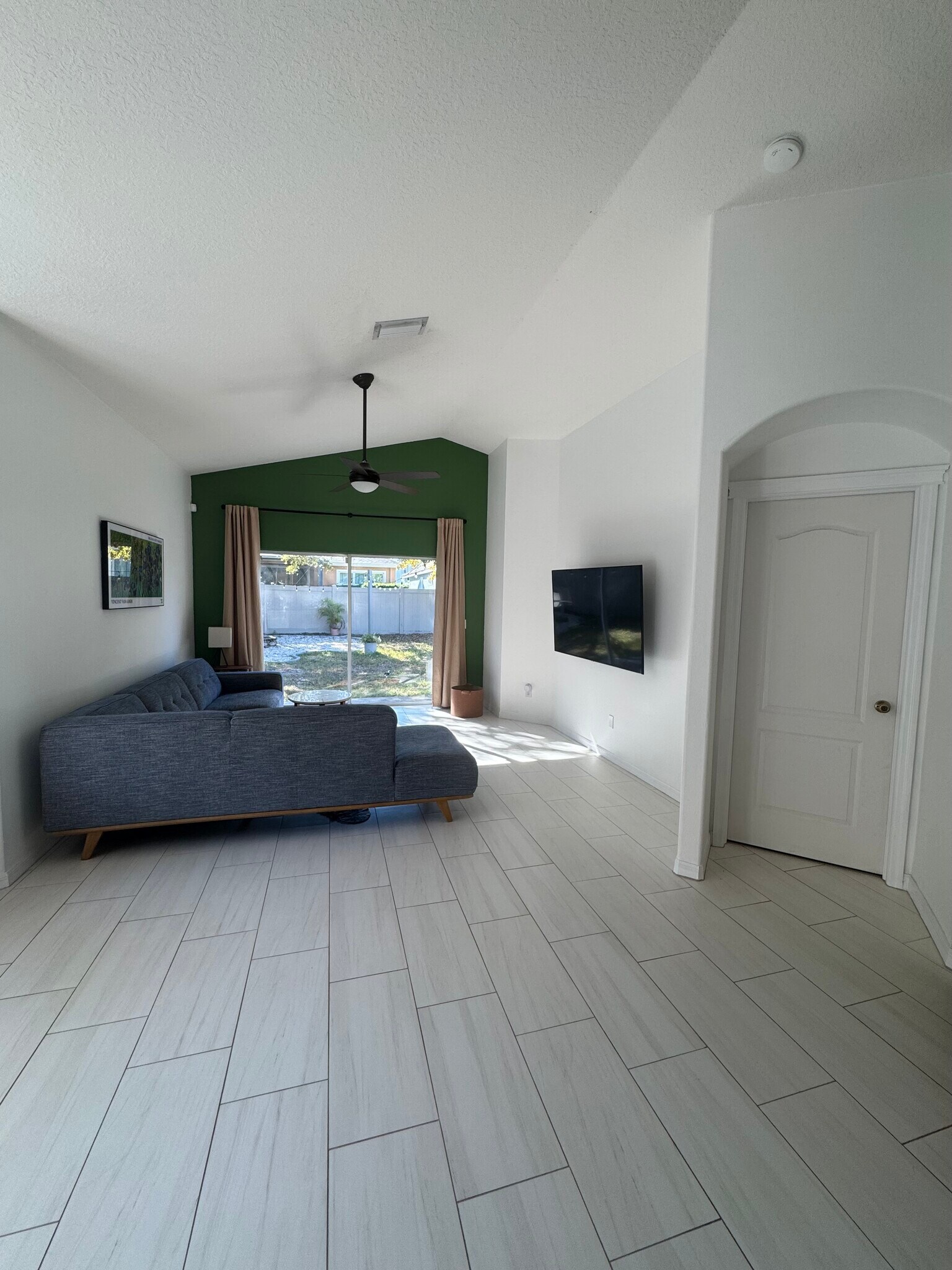 Building Photo - 7527 Oxford Garden Cir