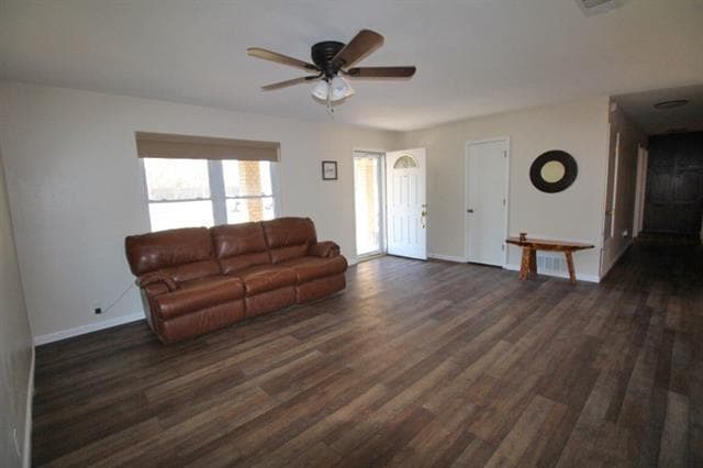 Building Photo - 801 Pearson Dr