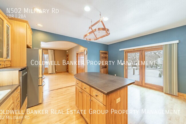 Building Photo - N502 Military Rd