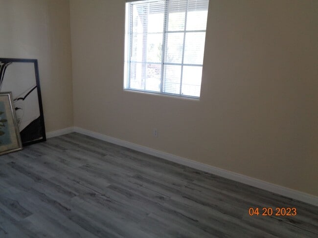 Building Photo - Remodeled Guest House in Quartz Hill All Utilities Included