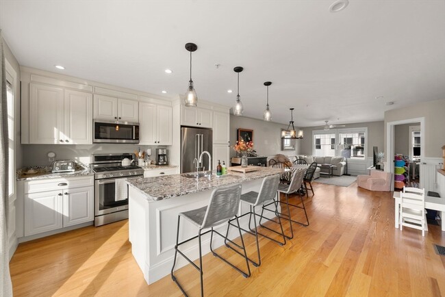 Building Photo - 30 Park St