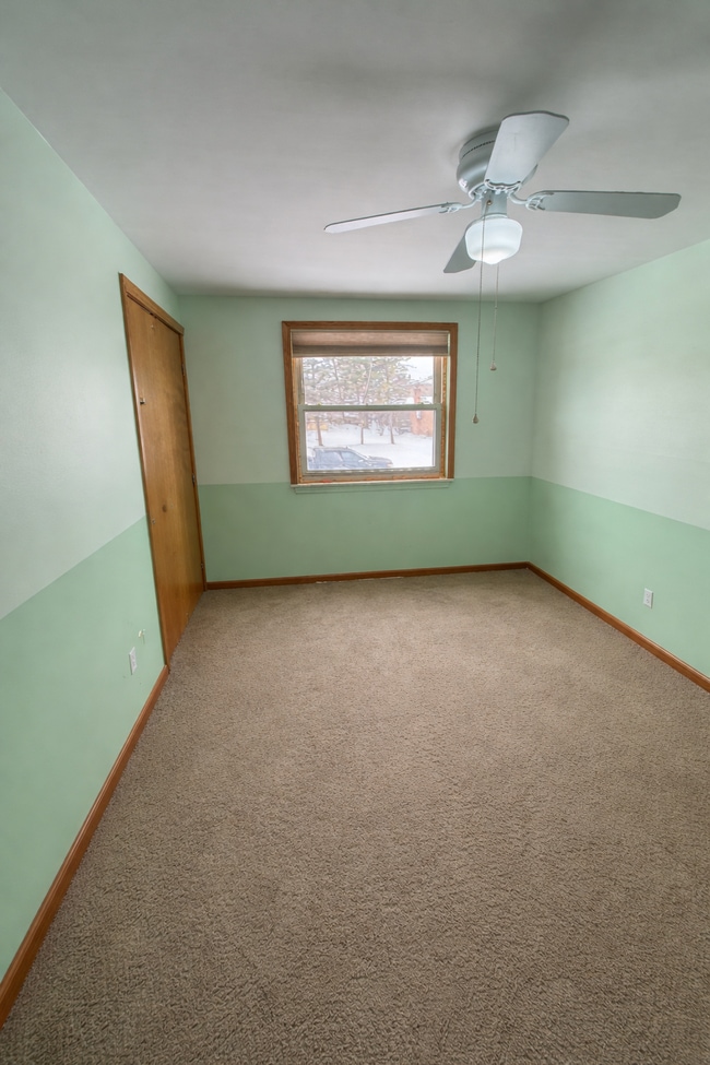 Building Photo - 42520 Bishop Rd