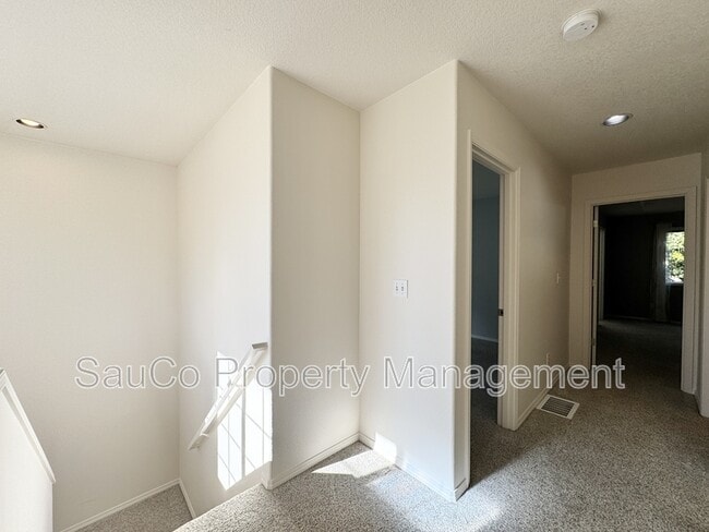 Building Photo - 14705 NW Benny Dr